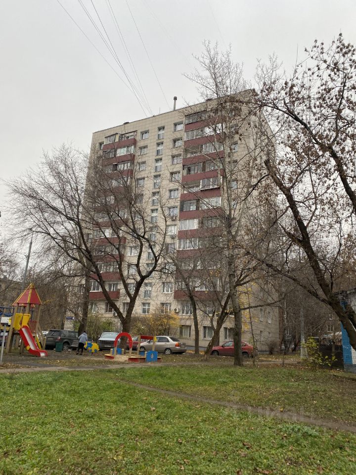 Продажа 2-комн квартиры на вторичном рынке улица Комдива Орлова, 2/37К2