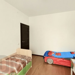 Продажа 2-комн квартиры на вторичном рынке Яхтенная улица,  д. 34