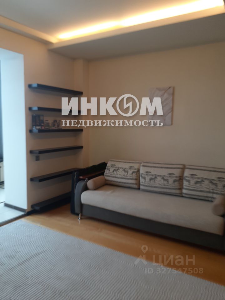 Продажа 4-комн квартиры на вторичном рынке Ломоносовский проспект, 7К5