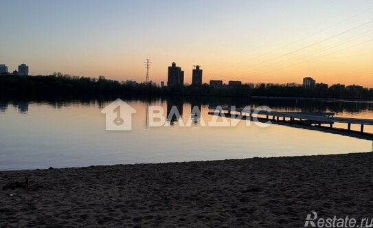 Продажа 2-комн квартиры на вторичном рынке ул Адмирала Макарова,  д. 37,  к. 2