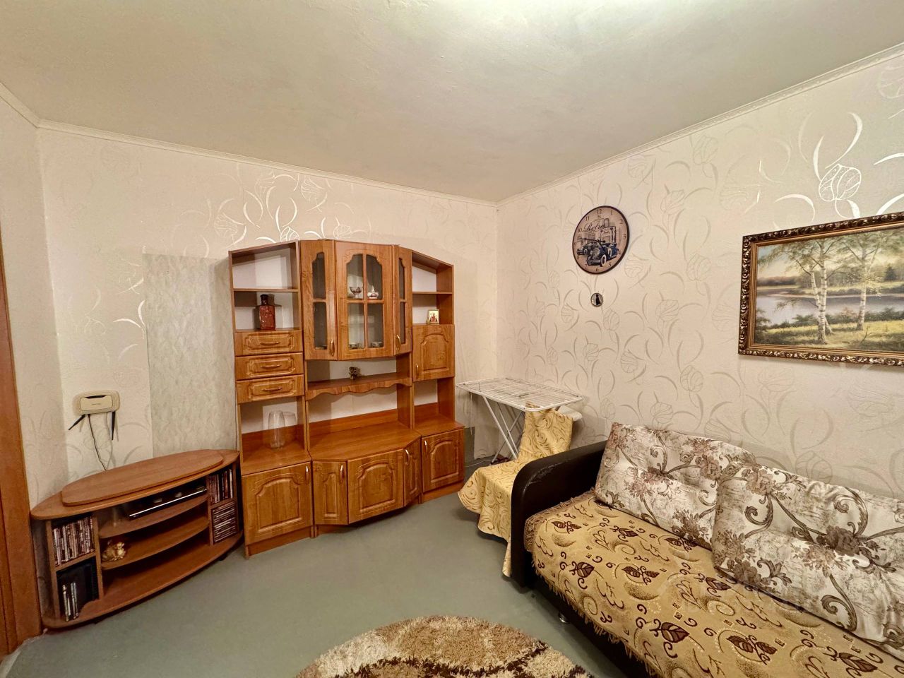 Аренда 2-комн квартиры на вторичном рынке Кингисепп, улица Химиков,  д. 10