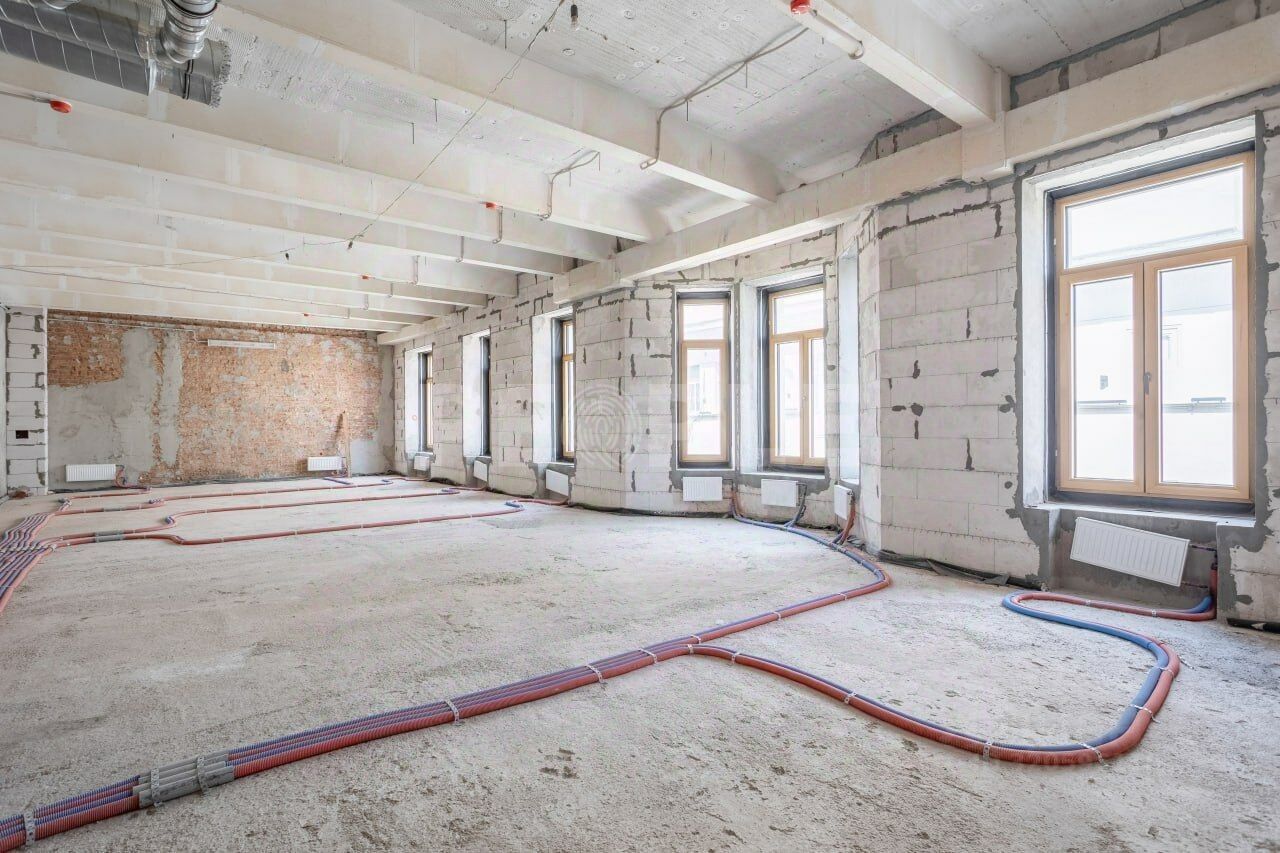 Продажа 3-комн квартиры на вторичном рынке улица Большая Полянка, 44