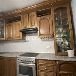 Продажа 3-комн квартиры на вторичном рынке улица Барышиха,  д. 50