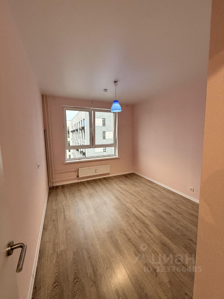 Продажа 3-комн квартиры на вторичном рынке Пригород Лесное мкр, Мисайлово пгт, шоссе Пригородное, 14