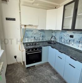 Продажа 1-комн квартиры на вторичном рынке Яхрома, ул Большевистская,  д. 4