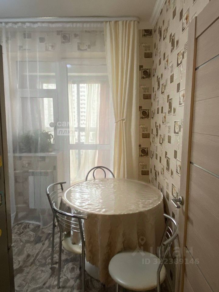 Продажа 2-комн квартиры на вторичном рынке улица Фонвизина, 13