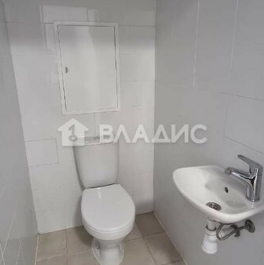 Продажа 3-комн квартиры на вторичном рынке Саларьевская ул,  д. 9