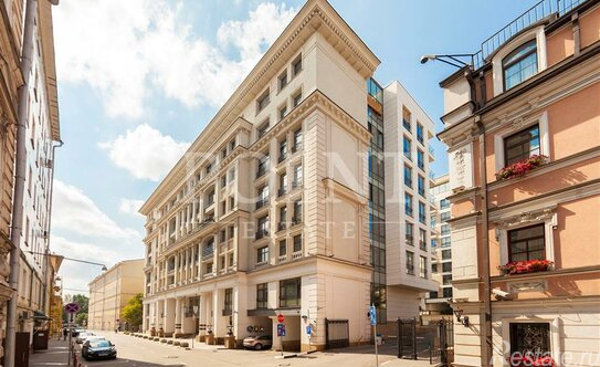 Продажа 3-комн квартиры на вторичном рынке Казарменный пер