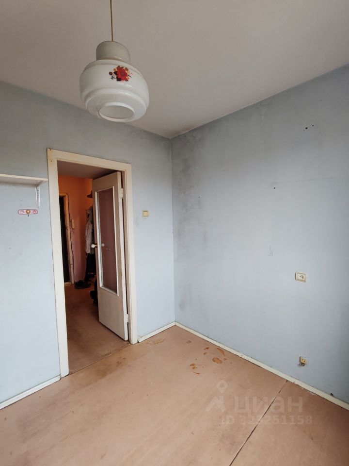 Продажа 1-комн квартиры на вторичном рынке Климовск мкр, улица Молодежная,  д. 7к2