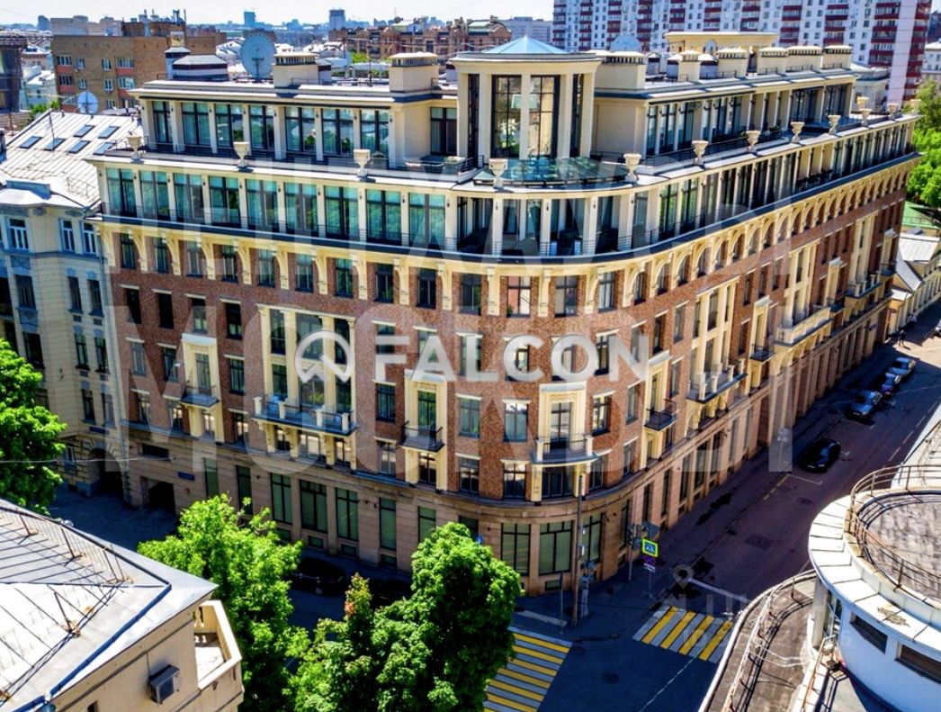 Продажа 4-комн квартиры на вторичном рынке Большой Левшинский переулок, 11