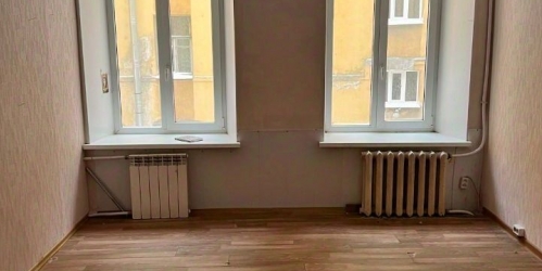 4-комн квартира улица Шамшева, 11