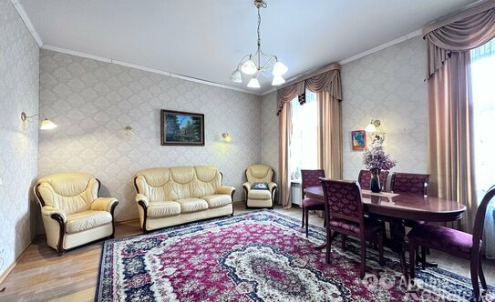 Аренда 3-комн квартиры на вторичном рынке улица Яблочкова,  д. 2/10