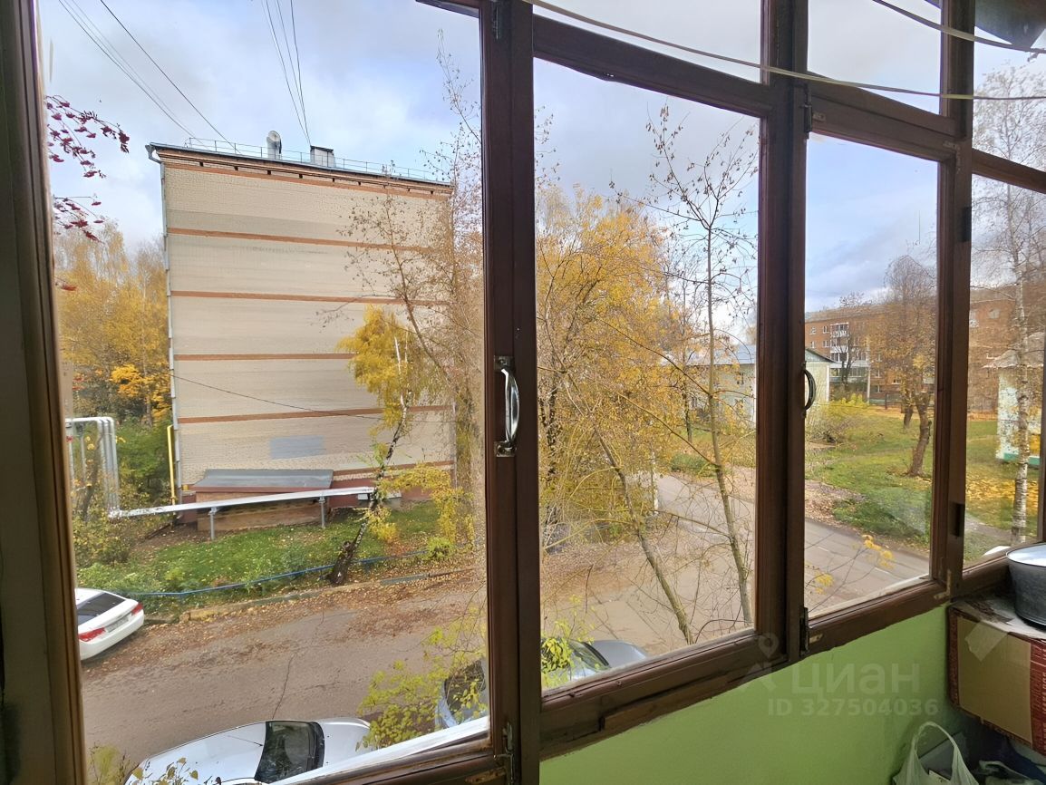 Продажа 3-комн квартиры на вторичном рынке Сергиев Посад, Октябрьская улица, 1