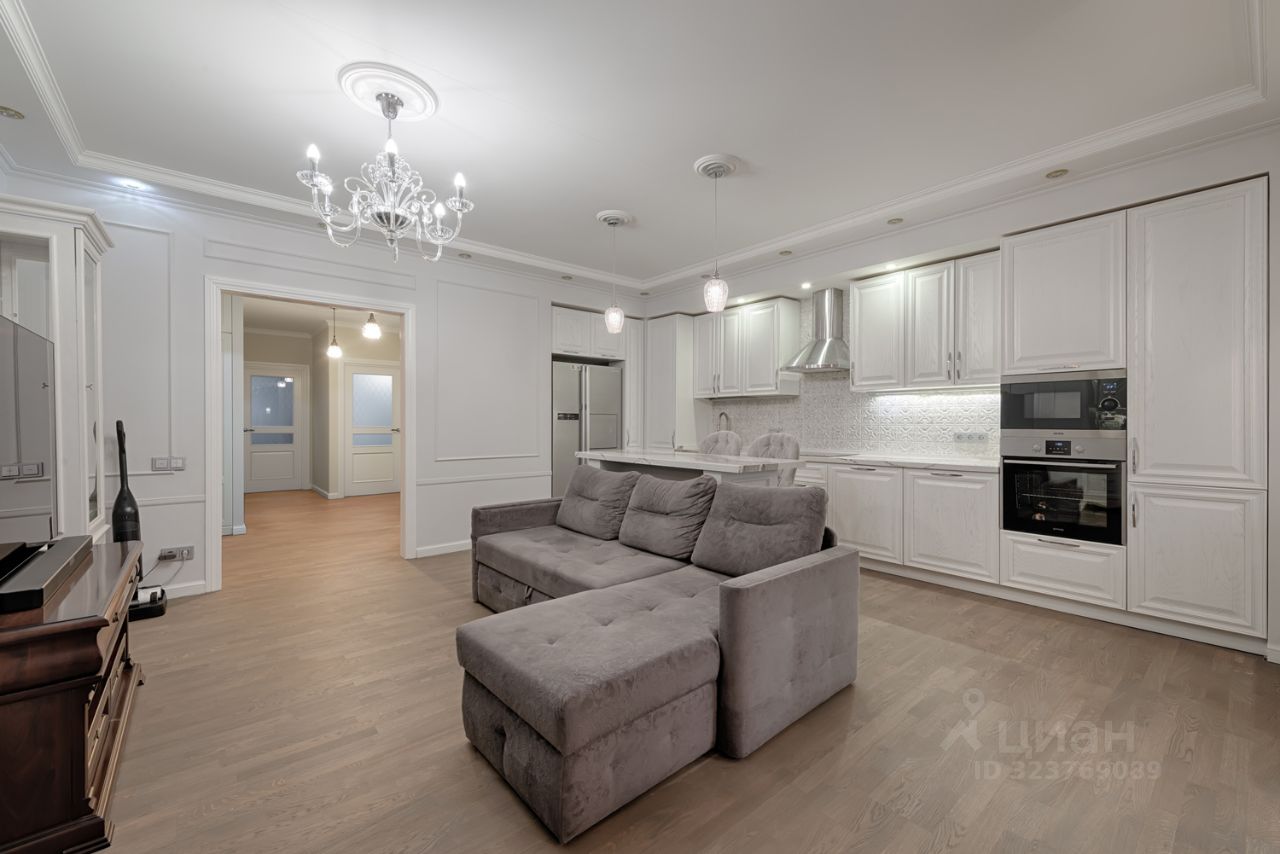 Продажа 3-комн квартиры на вторичном рынке Королев, Пионерская улица, 13к3