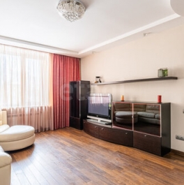 Продажа 2-комн квартиры на вторичном рынке улица Ленсовета