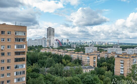 Продажа 1-комн квартиры на вторичном рынке улица Паршина,  д. 10