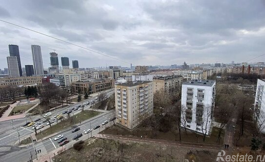 Аренда 2-комн квартиры на вторичном рынке улица Павла Андреева,  д. 4