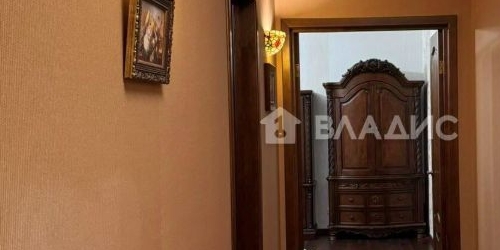 3-комн квартира Авиационная улица, 11