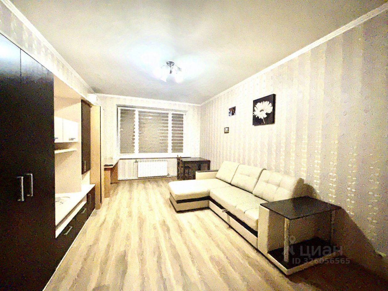 Аренда 2-комн квартиры на вторичном рынке Дмитров, Школьная улица, 10