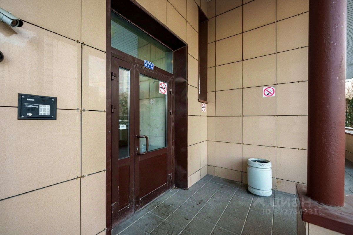 Продажа 3-комн квартиры на вторичном рынке Севастопольский проспект, 28к8