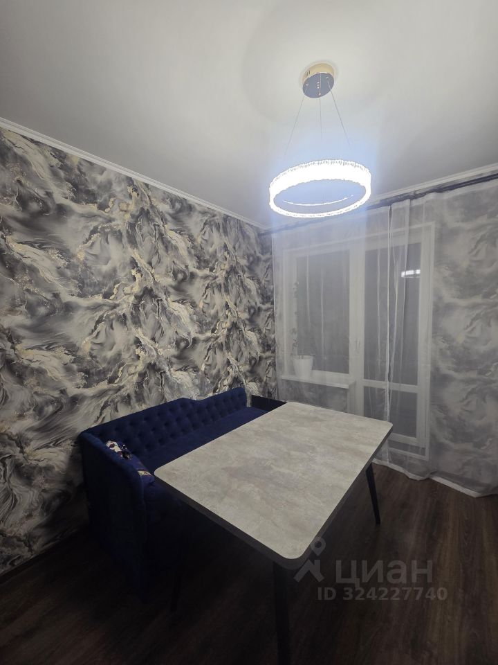 Продажа 1-комн квартиры на вторичном рынке проспект Ветеранов, 175