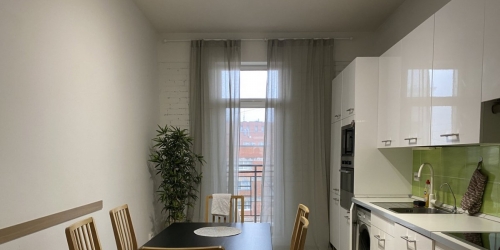 4-комн квартира Детская ул. ,  д. 18