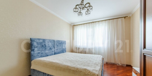 3-комн квартира Камышовая улица,  д. 14