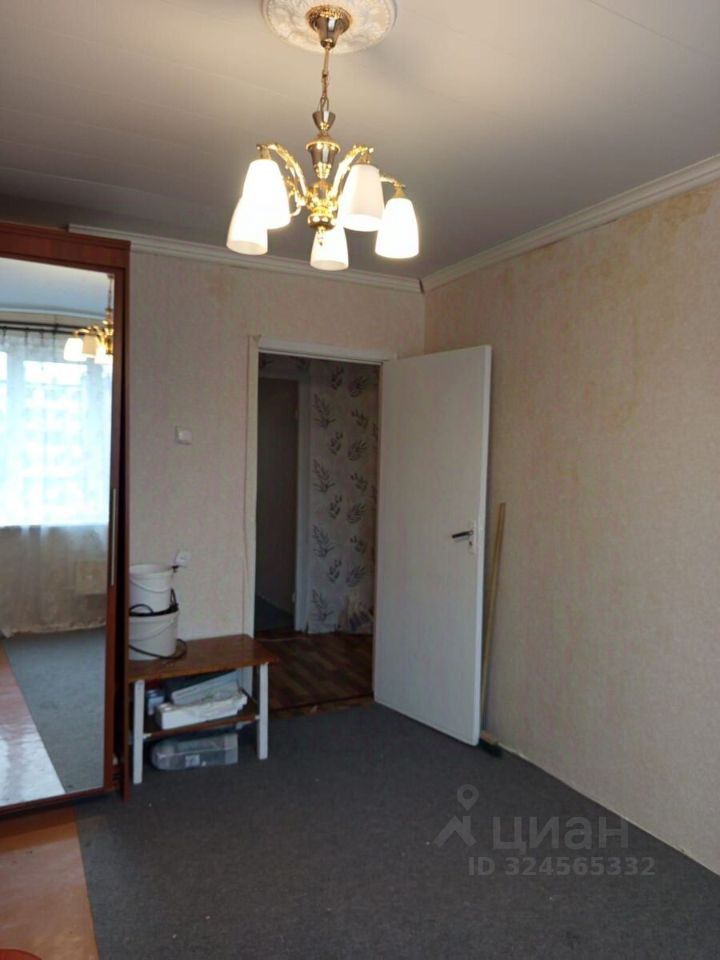 Продажа 2-комн квартиры на вторичном рынке пос. Новый Свет, 46