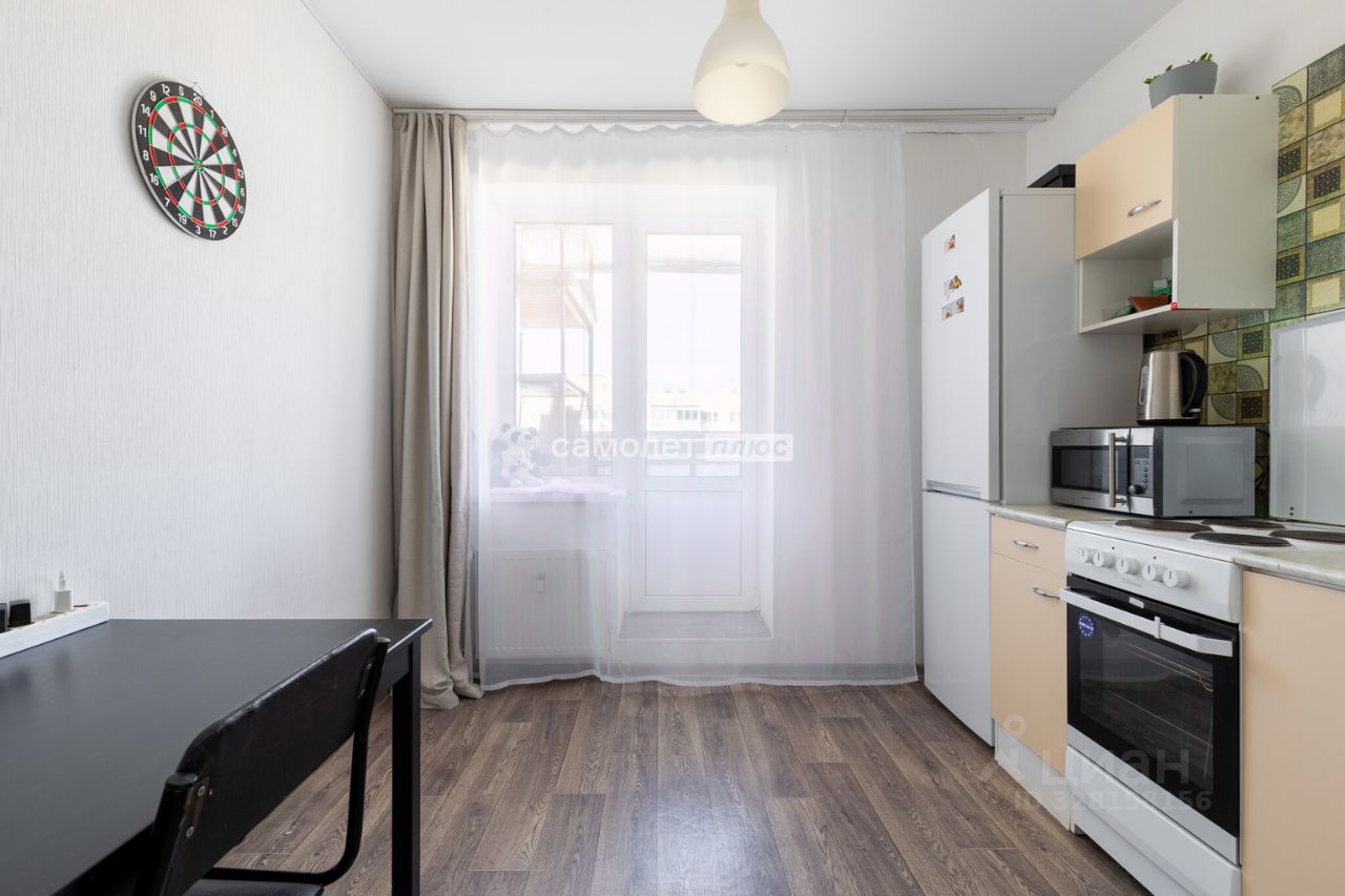 Продажа 1-комн квартиры на вторичном рынке пос. Бугры, бульвар Воронцовский, 5к4