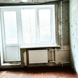 Продажа 2-комн квартиры на вторичном рынке Киришский район, Комсомольская улица