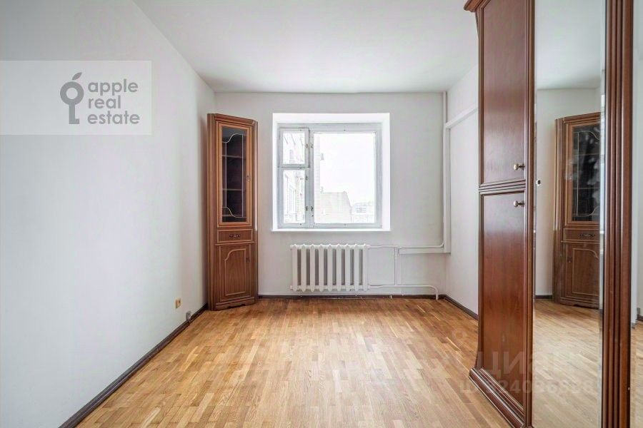 Продажа 3-комн квартиры на вторичном рынке Долгоруковская улица, 40