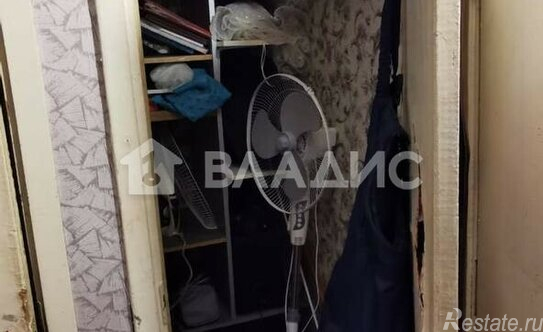 Продажа 1-комн квартиры на вторичном рынке улица Коммуны,  д. 26 к1
