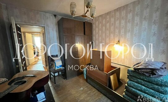 Продажа 3-комн квартиры на вторичном рынке Зюзинская улица,  д. 8