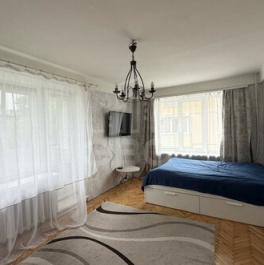 Продажа 1-комн квартиры на вторичном рынке Новоизмайловский проспект,  д. 79