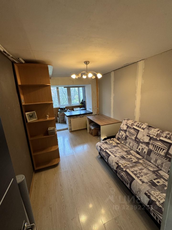 Продажа 2-комн квартиры на вторичном рынке Пушкин, улица Вячеслава Шишкова, 32/15