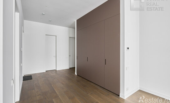 Продажа 4-комн квартиры на вторичном рынке улица Костикова,  д. 4 к1