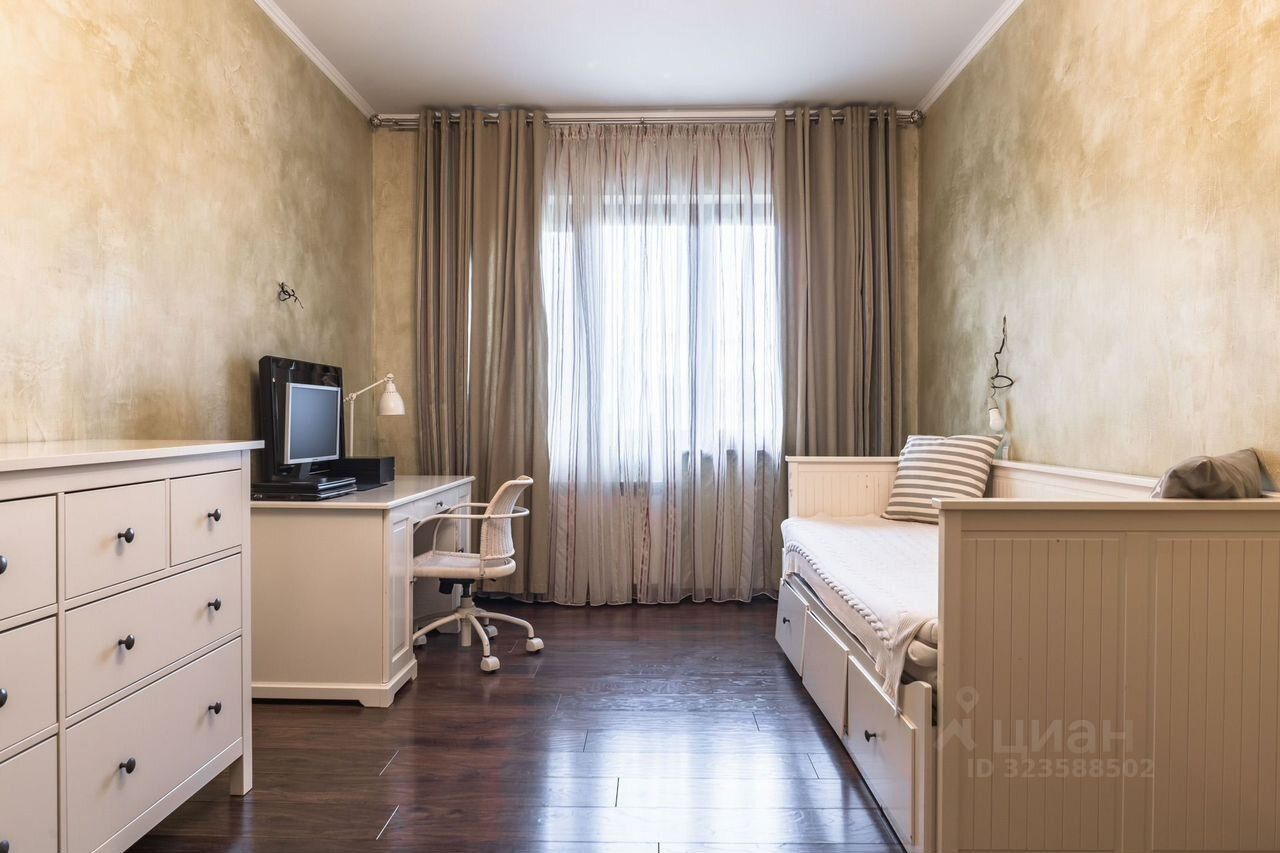 Продажа 3-комн квартиры на вторичном рынке Выборгское шоссе, 27к3