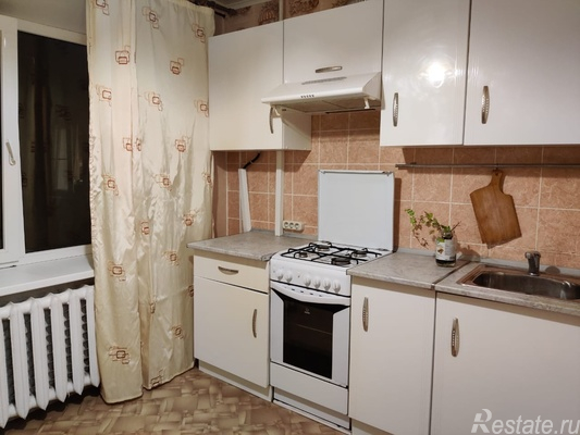 Продажа 1-комн квартиры на вторичном рынке Чекистов ул,  д. 38