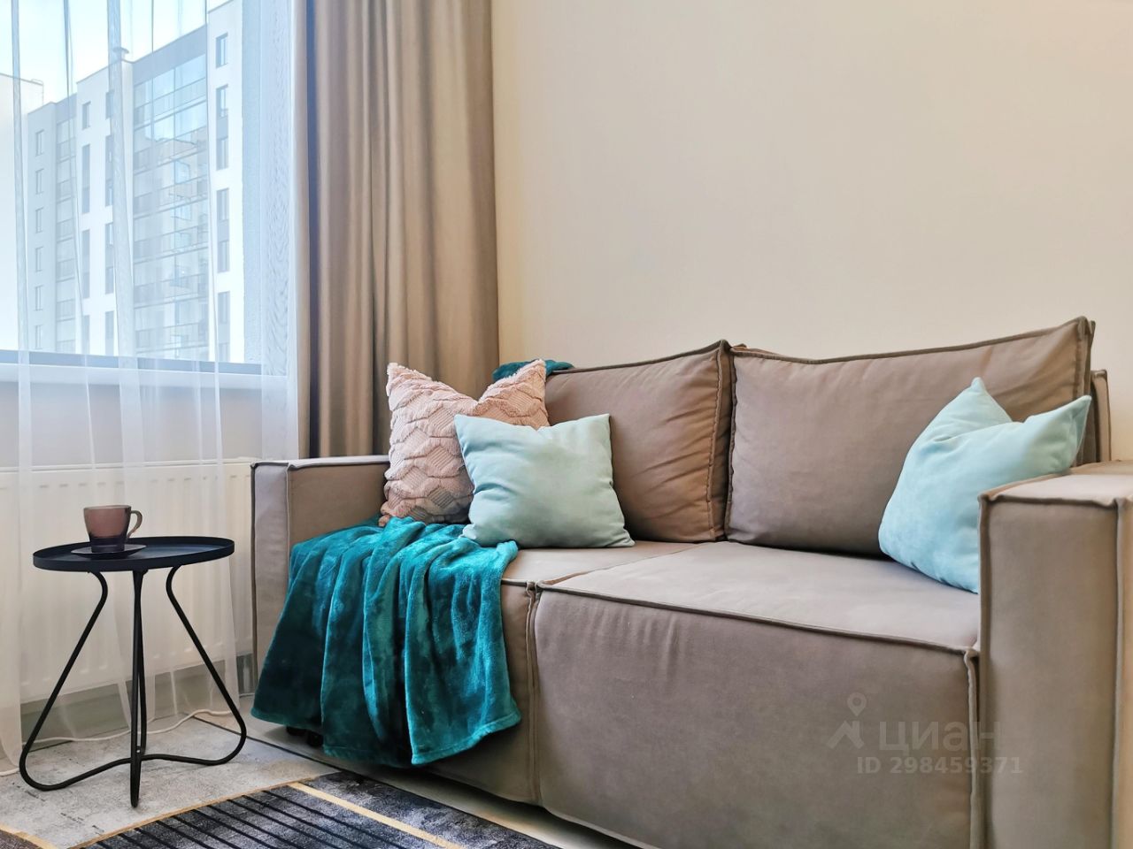 Аренда 2-комн квартиры на вторичном рынке Манчестерская улица, 3