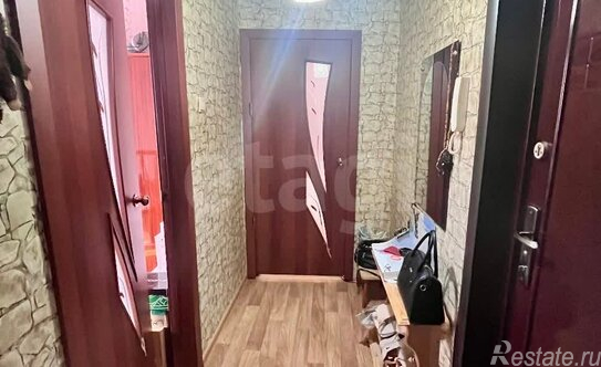 Продажа 2-комн квартиры на вторичном рынке Кириши, ул Энергетиков,  д. 9а