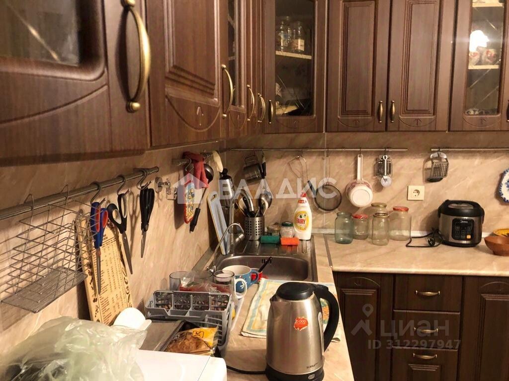 Продажа 4-комн квартиры на вторичном рынке Челобитьевское шоссе, 14к2