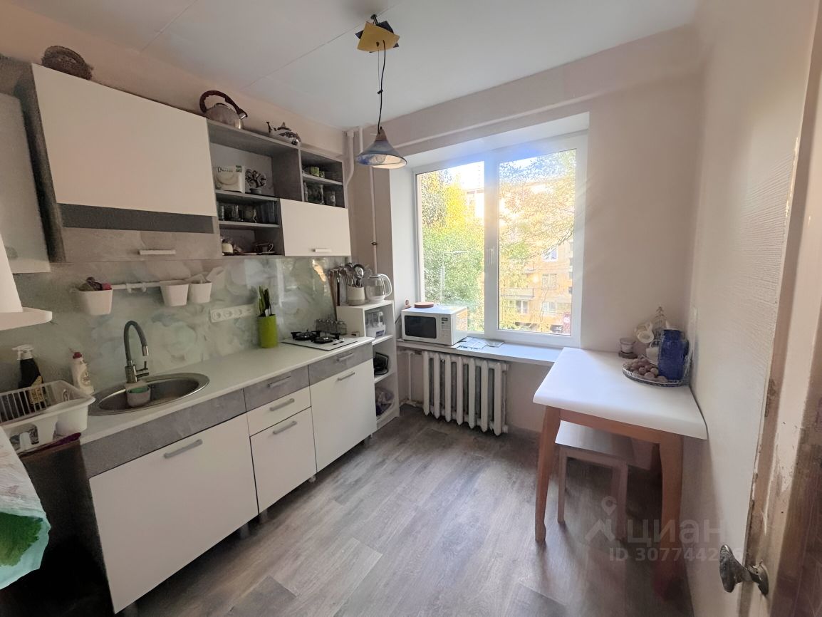 Аренда 2-комн квартиры на вторичном рынке Новоизмайловский проспект, 44К1