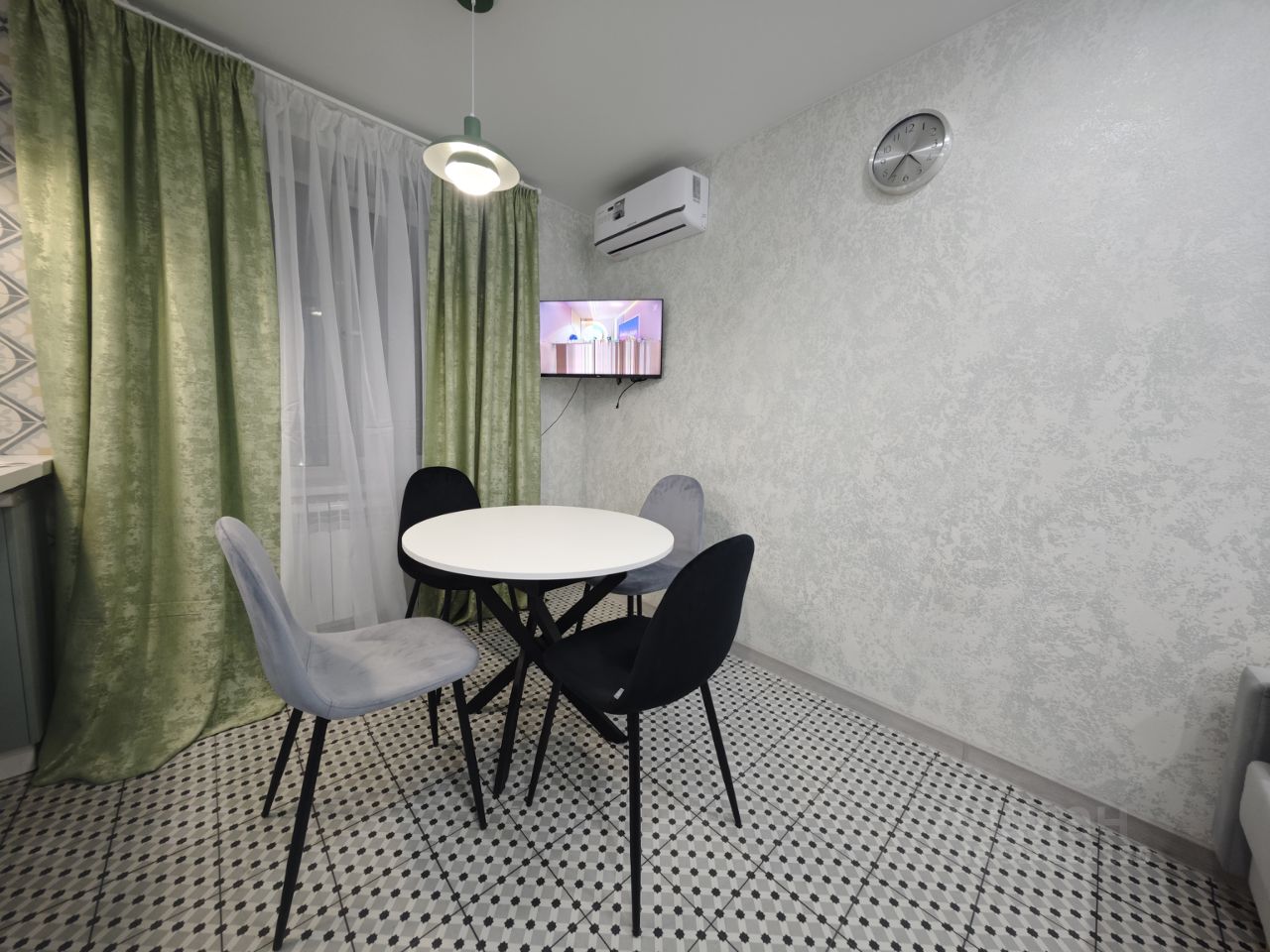 Аренда 2-комн квартиры на вторичном рынке Нахимовский проспект, 30/43