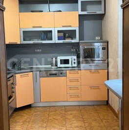 Продажа 4-комн квартиры на вторичном рынке ул Митинская,  д. 40,  к. 1