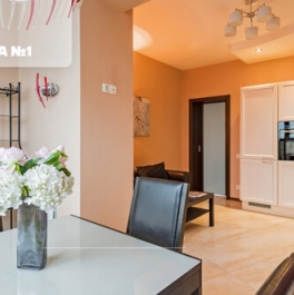 Продажа 2-комн квартиры на вторичном рынке Краснопутиловская улица,  д. 125