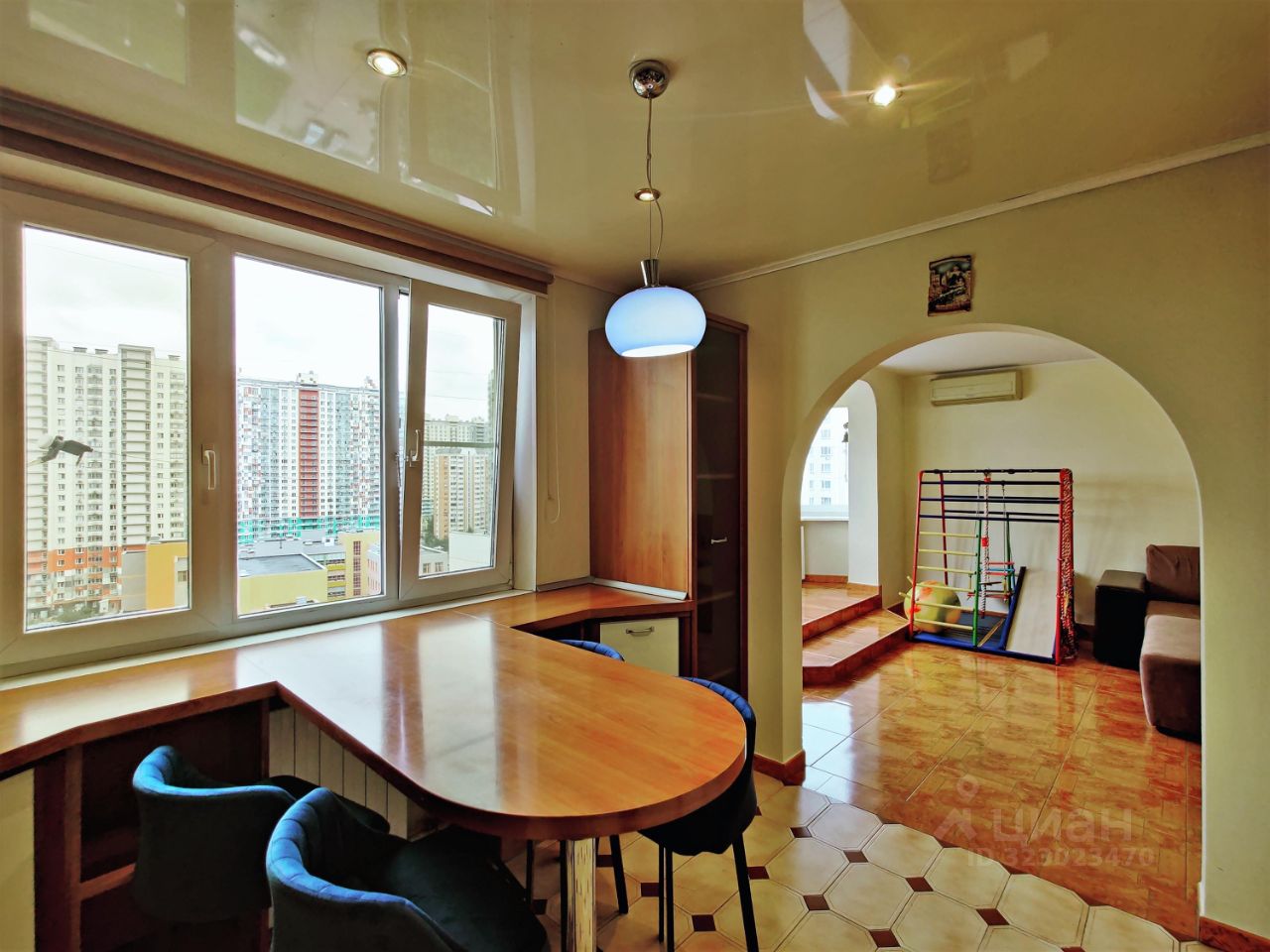 Аренда 4-комн квартиры на вторичном рынке Пятницкое шоссе, 23к1