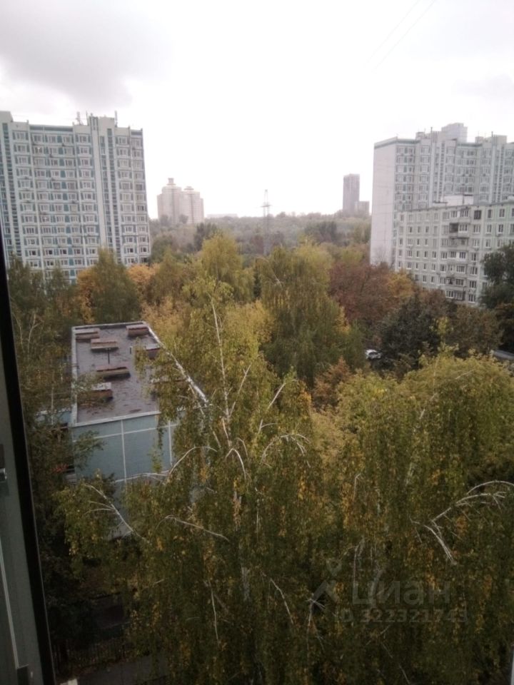 Продажа 1-комн квартиры на вторичном рынке Батайский проезд, 13