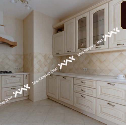 4-комн квартира Захарьевская улица,  д. 3