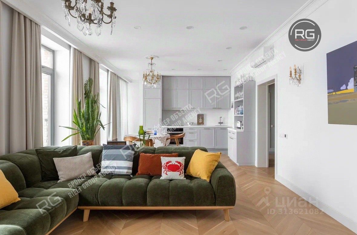 Продажа 2-комн квартиры на вторичном рынке Кирочная улица, 70