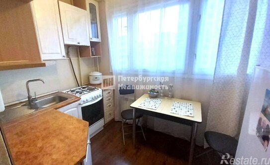 Продажа 1-комн квартиры на вторичном рынке ул Черкасова,  д. 5,  к. 1